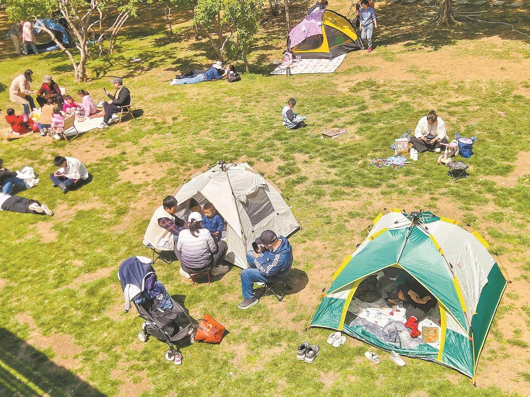 廣州戶外消費(fèi)井噴 防曬衣成熱門單品